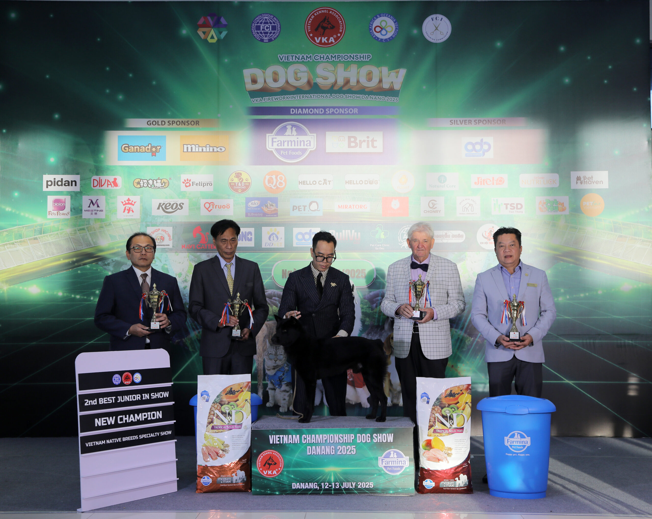 Dog Show 110 doanhnhantieubieucomvn Chuyên Trang tập chí doanh nhân