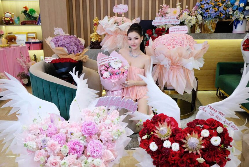 DoanhnhânĐoànThanhTuyền5 doanhnhantieubieucomvn Chuyên Trang tập chí doanh nhân Á hậu Doanh nhân Đoàn Thanh Tuyền